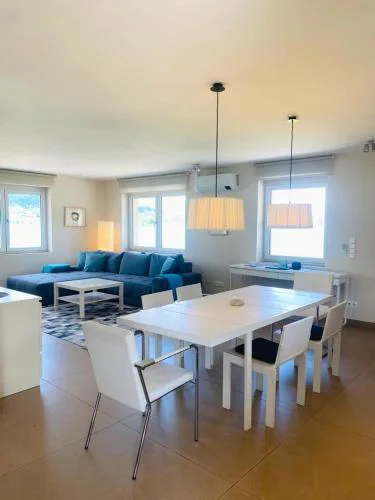 Ferienwohnung mit Seesicht und Hotelservices