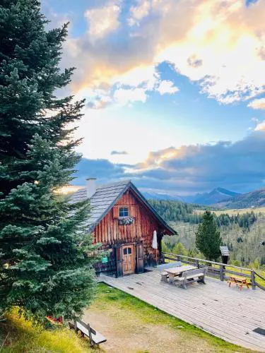 Almhütte auf der Laußnitz Alm - Auszeit in schöner Bergidylle auf 1836m