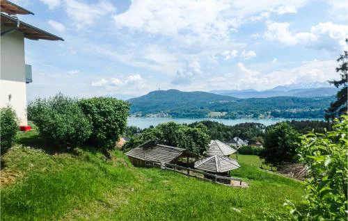 Modernes Ferienhaus Mit Garten