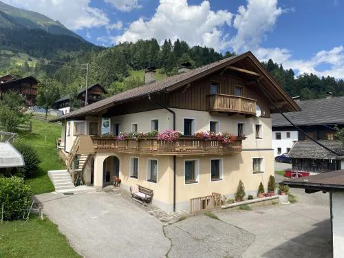 Gemütliche Wohnung mit Terrasse und Panoramabalkon- Stofbauer