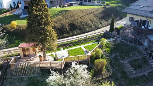 Fridas Place - DER Blick über ganz Villach - 160 m2 Ferienoase - ganzes Haus bis zu 8 Personen