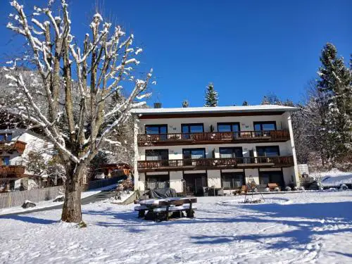 Pension & Apartments Weissbriach