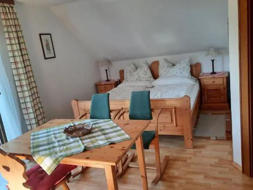 Ferienwohnung direkt am See 4