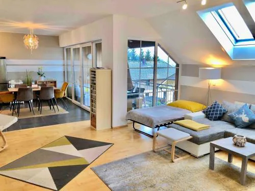 Apartment With Amazing Lake- and Mountain View