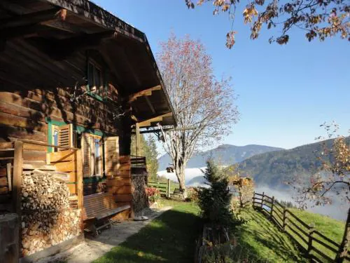 Neukam Hütte