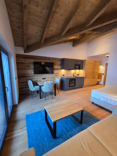 Penthouse Studio II mit Balkon und Ausblick