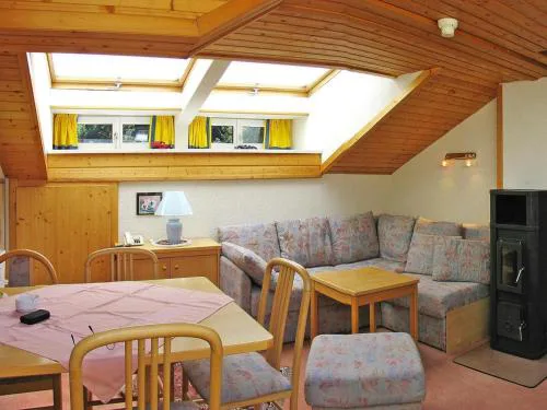 Chalet in Dienten with Ski-In Access & Pool