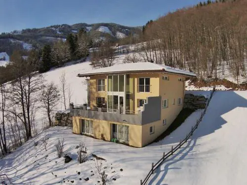 Apartment in Kaprun near Ski Slopes