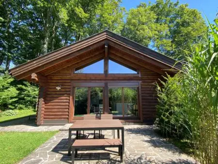 Hütte am Wald