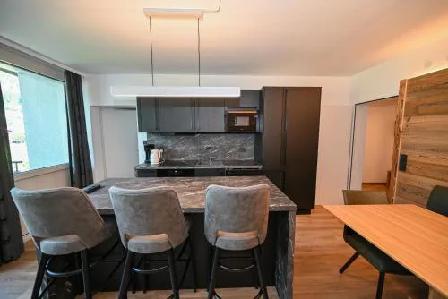 Domizil THIRTEEN with Sauna and Glacier View by All in One Apartments