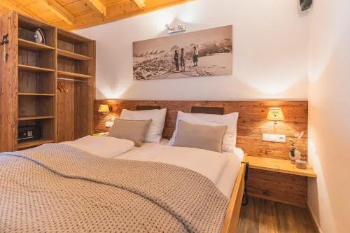Dorfchalets - Chalet Lausi inkl Tauern Spa Therme Eintritt & Sommerkarte