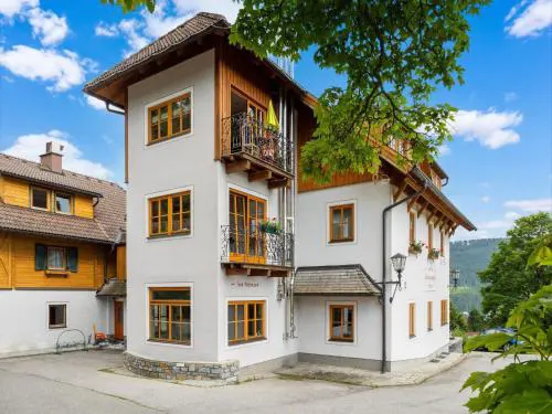 Apartment in Mariapfarr near Ski Slopes