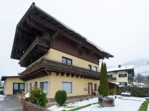 Apartment in Niedernsill near Ski Slopes