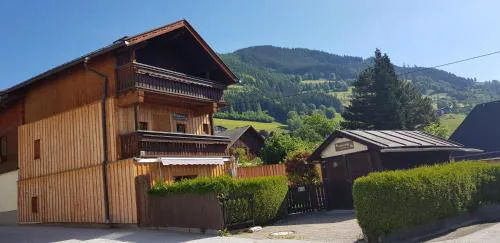 Chalet am Park with Hottub