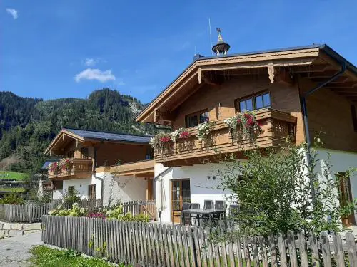 Hochalmbahnen Chalets Rauris 1-04, Maislaufeldweg 1d