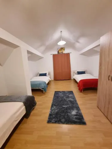 house house