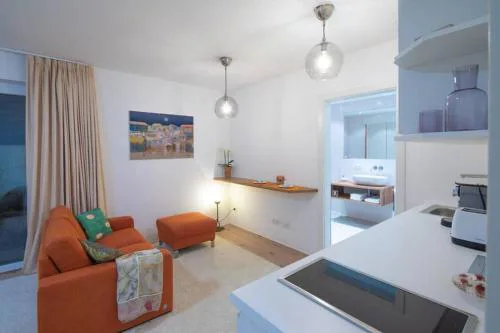 Modernes apartment josefiau