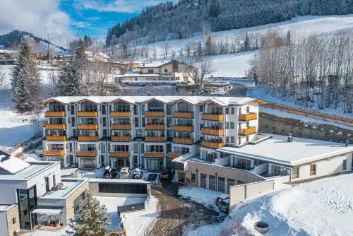 AlpenParks Hotel & Apartment Alpendorf