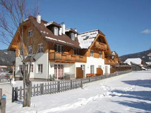 Ski-in ski-out with unique views