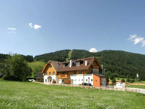 Vogue Apartment in Sankt Margarethen im Lungau near Ski Lift