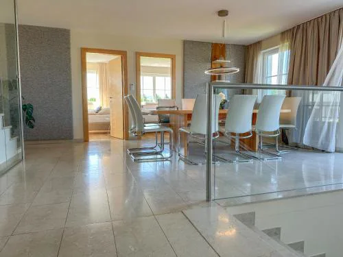 "GLÜCKSMOMENT" - Premium Apartments Seekirchen, beeindruckende Ferienwohnung mit gemeinsam genutzter Poolarea