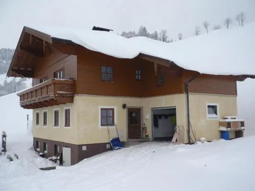 Apartment in Wagrain with Stunning Mountain Views