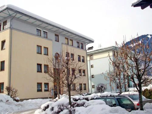 Apartment Haus Kitzsteinhorn by Interhome