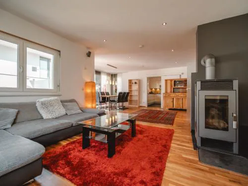 Holiday Home Franz by Interhome