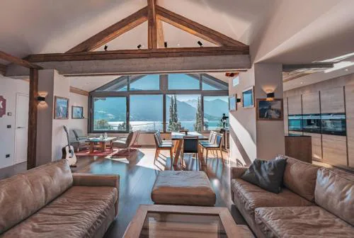 The Penthouse Zell