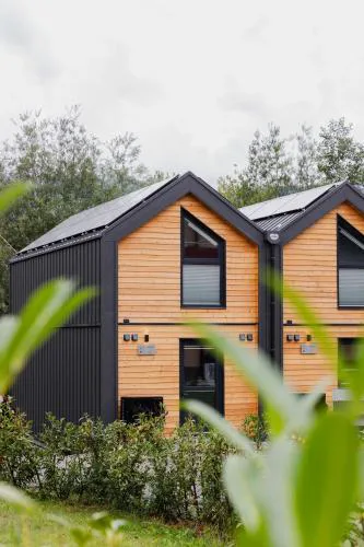 HŪSLE by UNIQUE PLACES - Stylische Tiny Houses in Vorarlberg