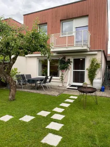 Haus mit schönem Garten