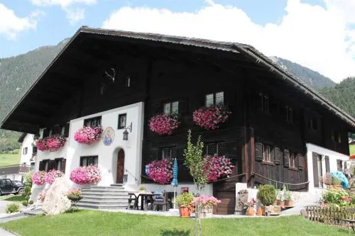 Haus Lucas Tschofen