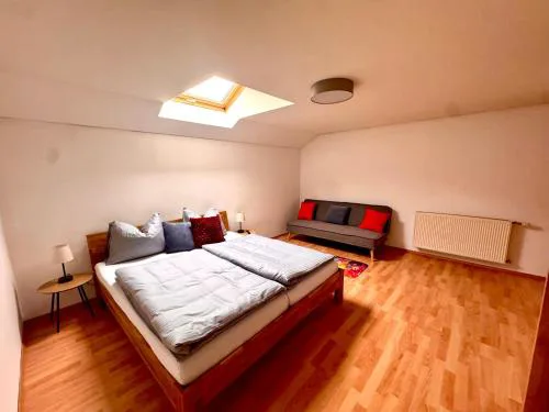 Loft 73