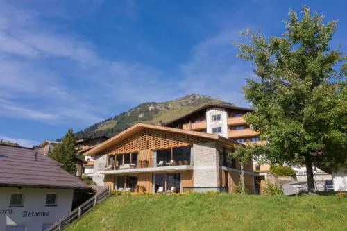 Arla Luxury Home
