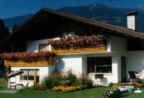 Haus Salzgeber Angelika