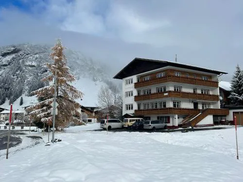 Haus Wallis by stayFritz - Ski-In Ski-Out Apartments am Arlberg