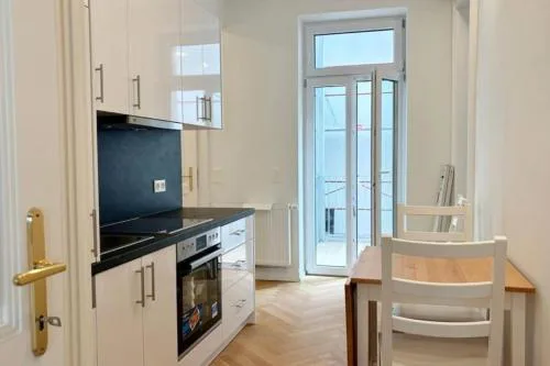 2 Zimmer Wohnung mit Balkon 19