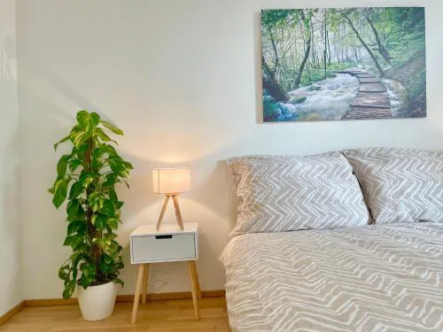 55 m2 Stylish Apartment with Balcony & Free Parking