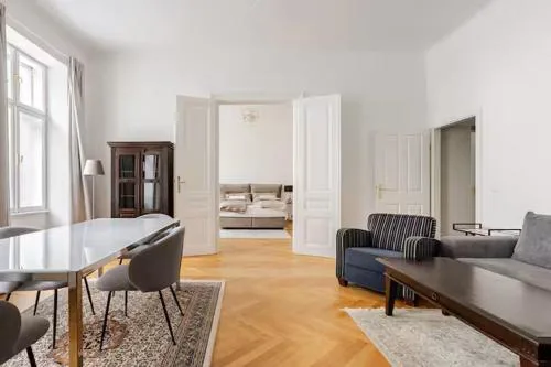 Apartment Danube Chanel
