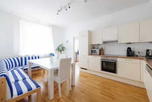 Apartment France | Operastreet