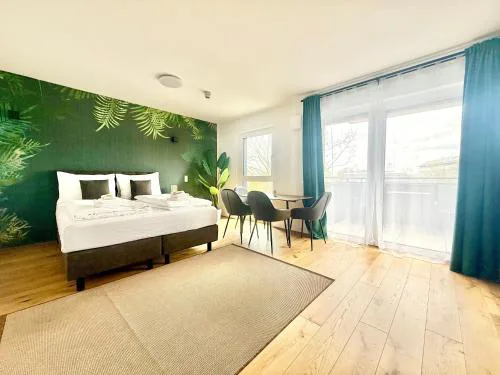 Apartment mit Balkon und Parkplatz