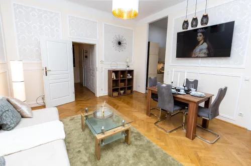 Austrian designed Home close to city centre