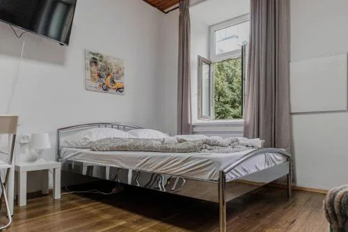 Bright 1BR Apartment Steps from the Danube
