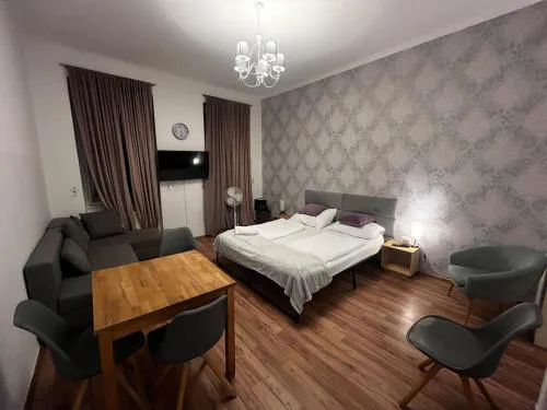 Bright 6-bed apartment in Vienna I modern & central