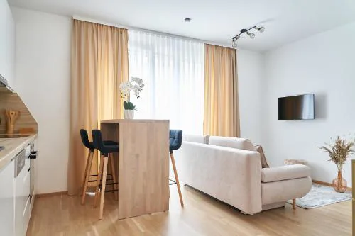 Bright, Modern Apartment Vienna, Near U6 and City Center