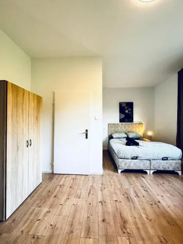 Budget Friendly House with Garden for 25 Guests