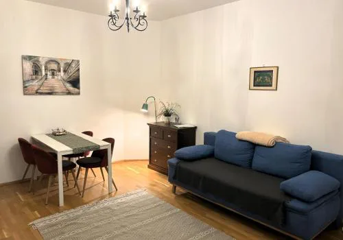 Casa Nostra - Ruhige Stadtwohnung mit Balkon