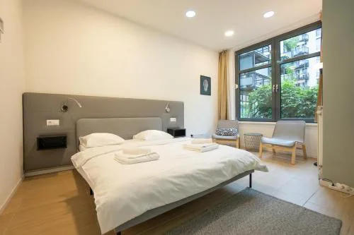 Comfort Studio with Queen-Size Bed, Self Check-in K1