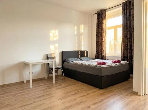Comfortable 1BR & 1LR Apt Prime location of Vienna