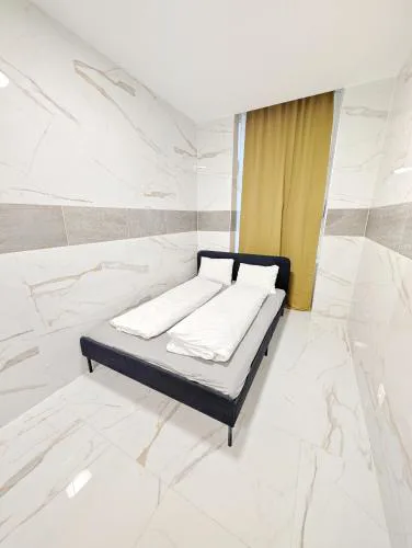 Comfortable Apartment in Lanstrasse Area BR3